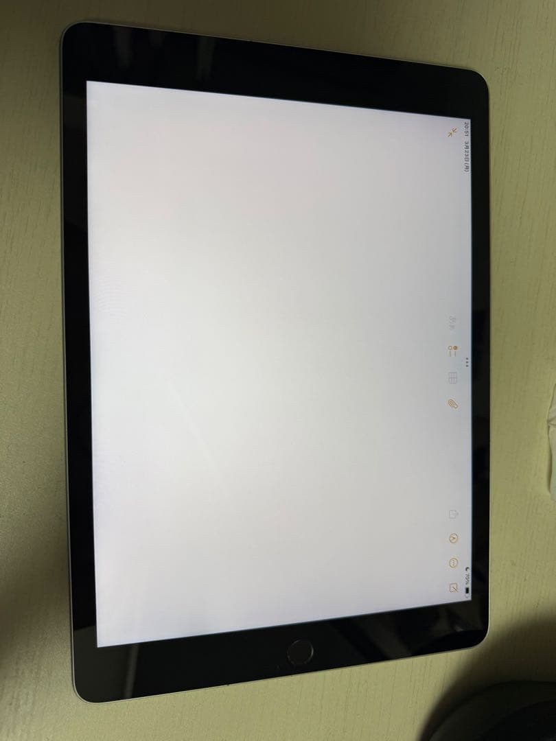 iPad 第九世代　64GB