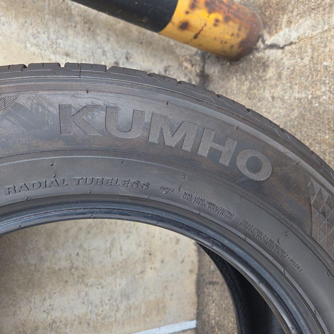 Kumho Crugen　HP71 265/60R18タイヤ