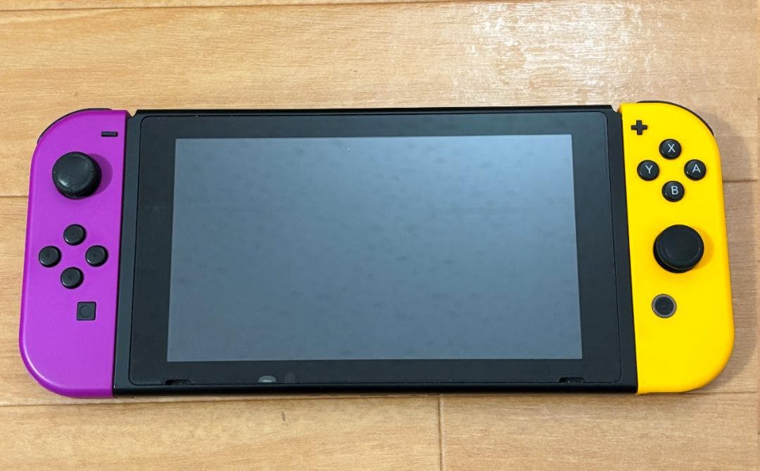 Nintendo Switch 本体＋本体ケース＋コントローラー