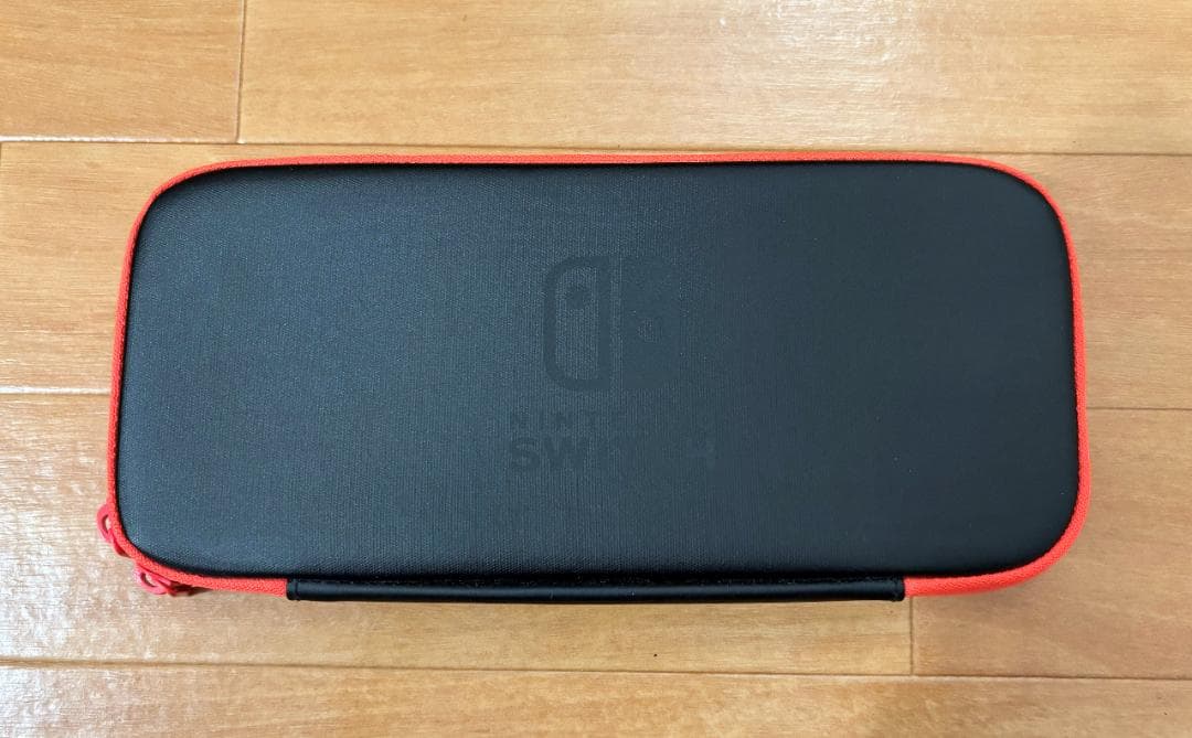 Nintendo Switch 本体＋本体ケース＋コントローラー