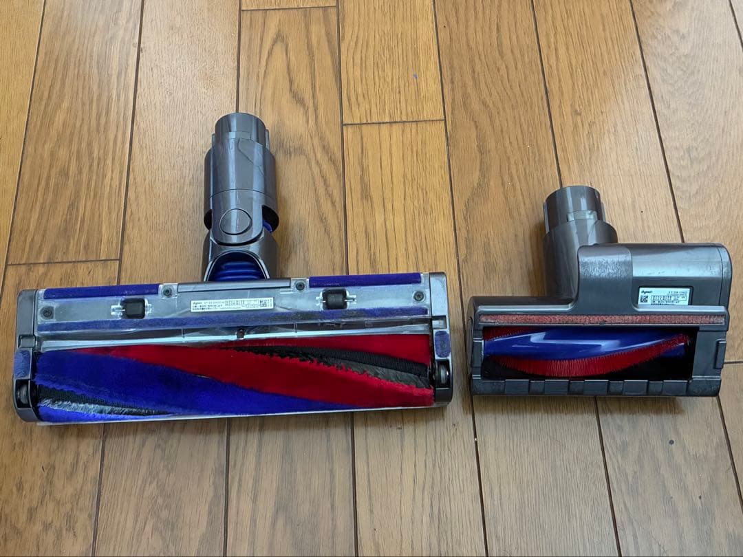 ダイソン　コードレス掃除機　SV18　④　2021年製　稼働時間：42分37秒