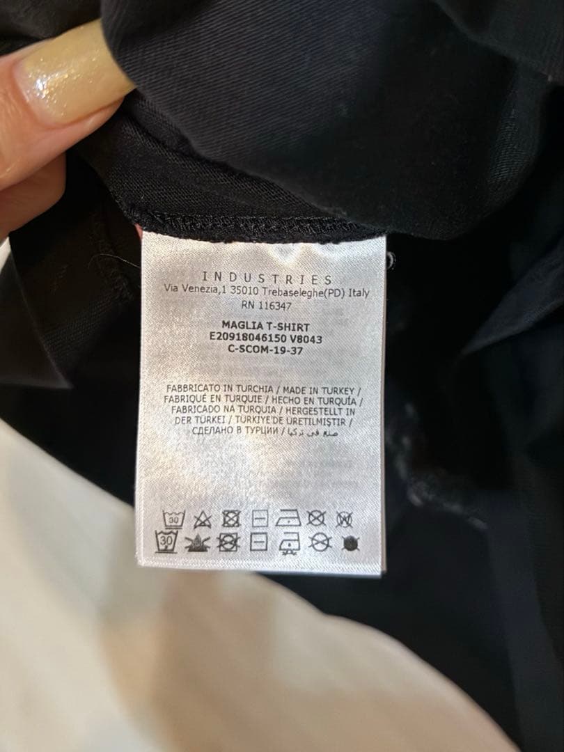 【Moncler(モンクレール) Tシャツ半袖】男女兼用/黒Tシャツ/カットソー