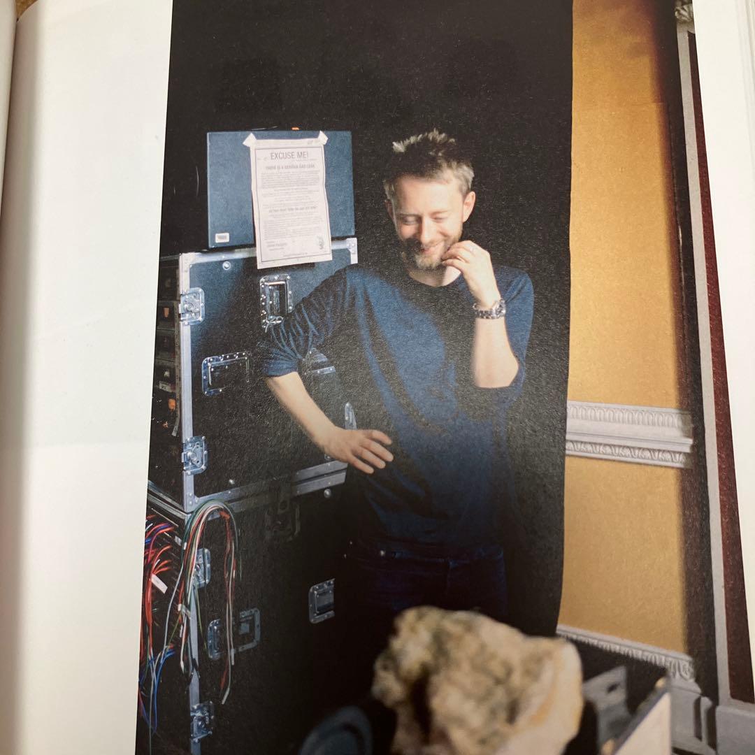 レディオヘッド写真集　特装版　COLIN GREENWOOD 直筆サイン入り