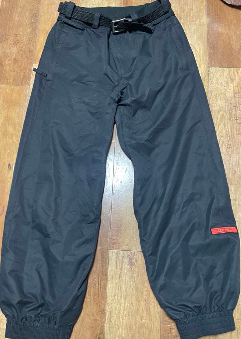 【VOLCOM】 スノーボードパンツ M