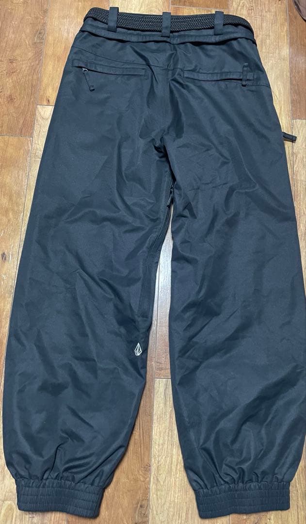 【VOLCOM】 スノーボードパンツ M