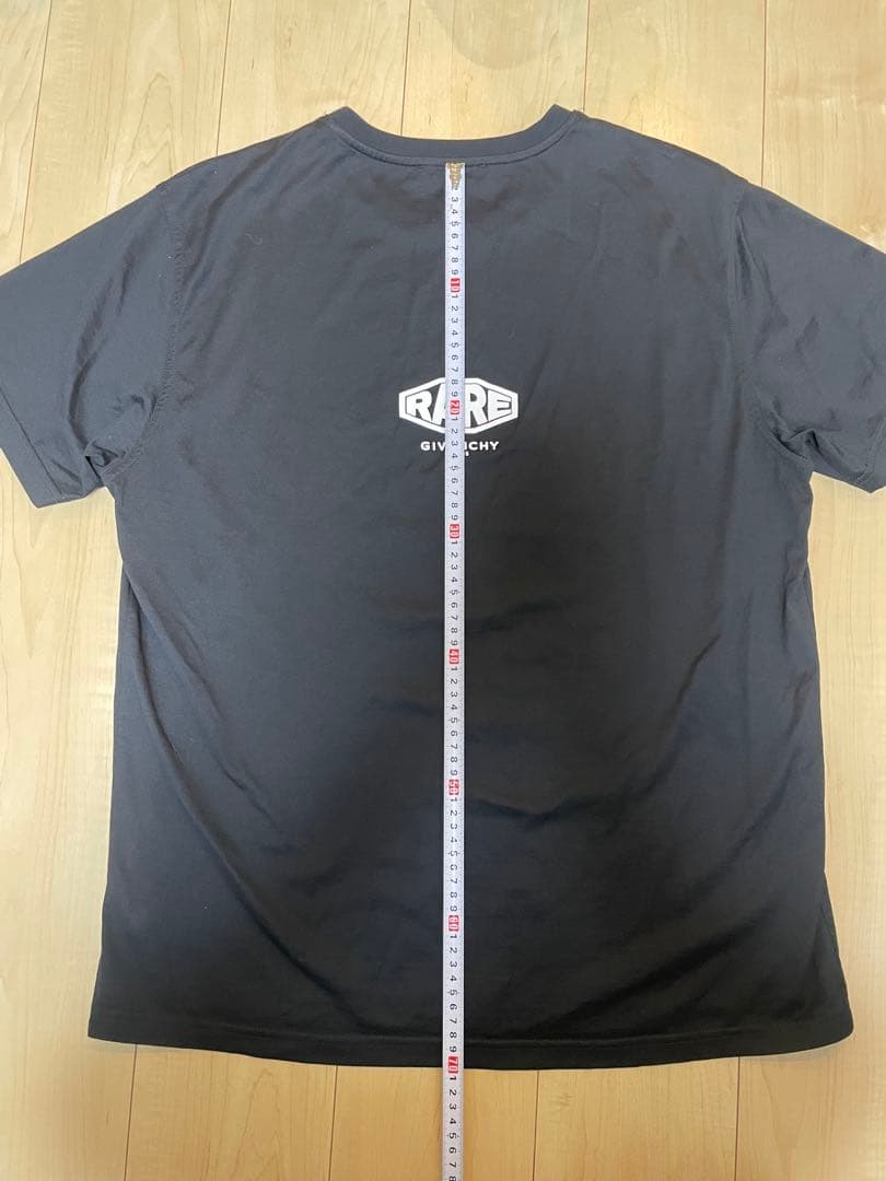 GIVENCHY ブラック Tシャツ RARE