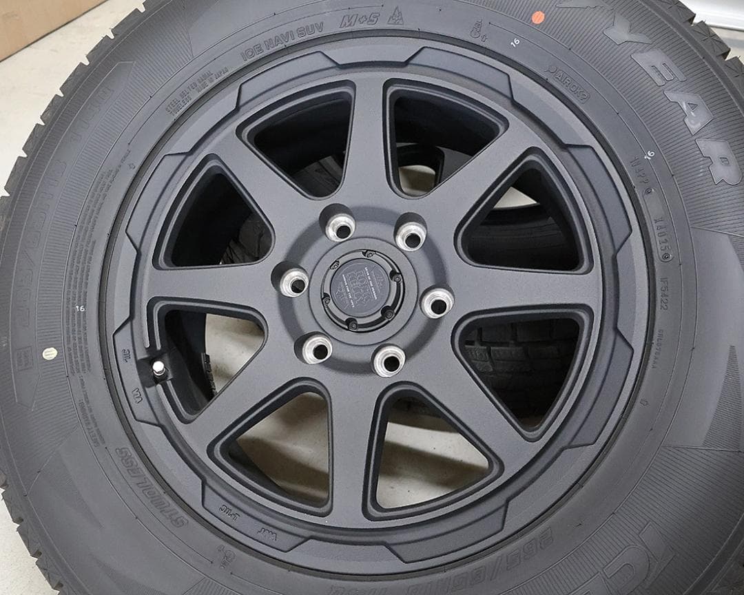 2025年製造/使用期間3か月ホイールスタッドレスセット ランクル250/300