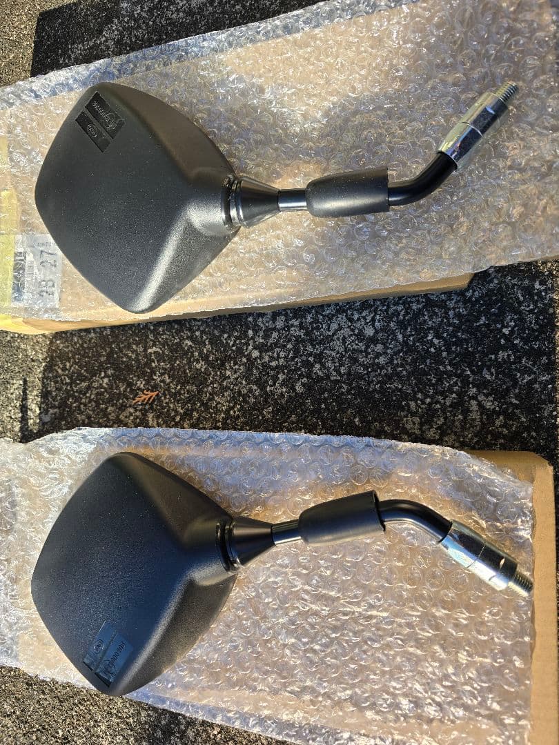 Vストローム650の純正ミラー左右セット