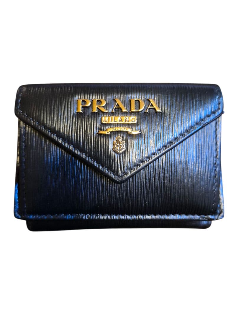 ＰＲＡＤＡ　プラダ　サフィアーノ　三つ折り財布　 w
