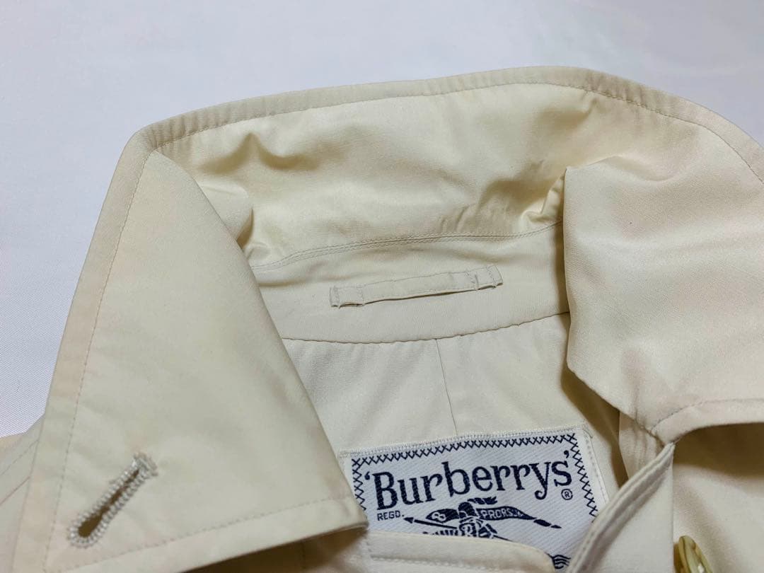 Burberry ステンカラーコート ベージュ 薄手 ベルト付き 春アウター