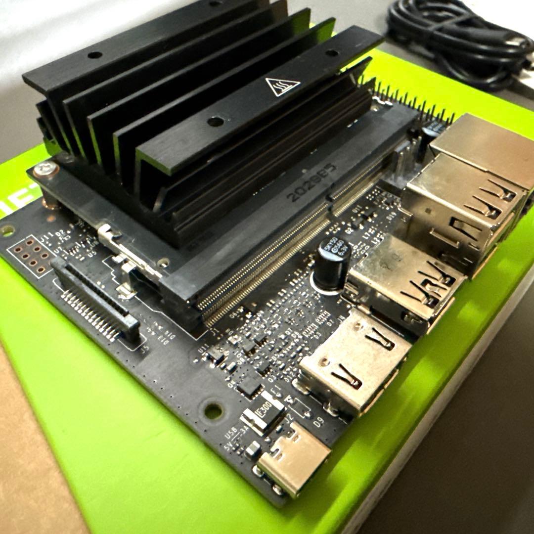 NVIDIA Jetson Nano 2GB 開発者キット