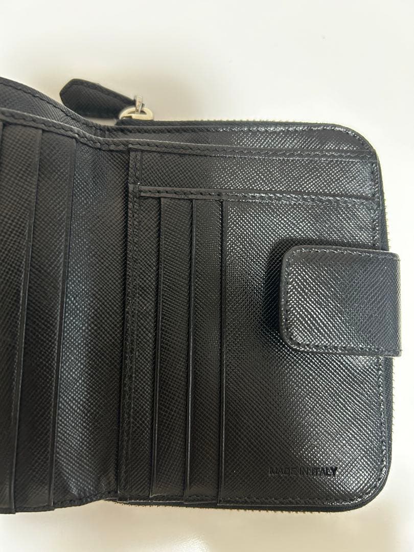 美品 プラダ サフィアーノ 二つ折り財布 最終値下げ！