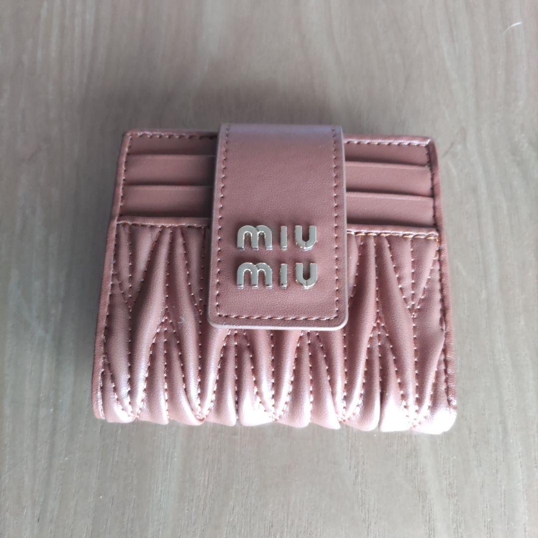 miu miu 　ブラウン　二つ折り財布　ノベルティ品　新品未使用品