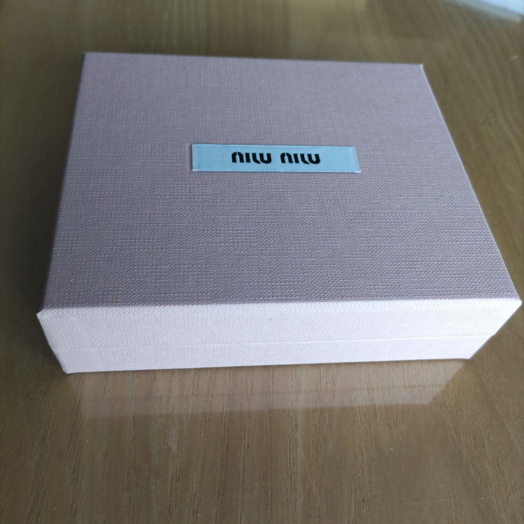 miu miu 　ブラウン　二つ折り財布　ノベルティ品　新品未使用品