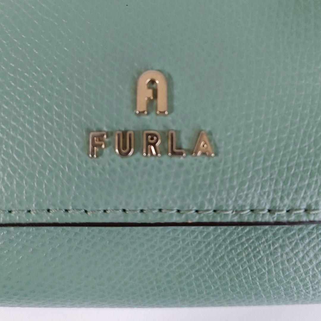 未使用品　フルラ カメリア コンパクト二つ折り財布　レザー　ターコイズ色