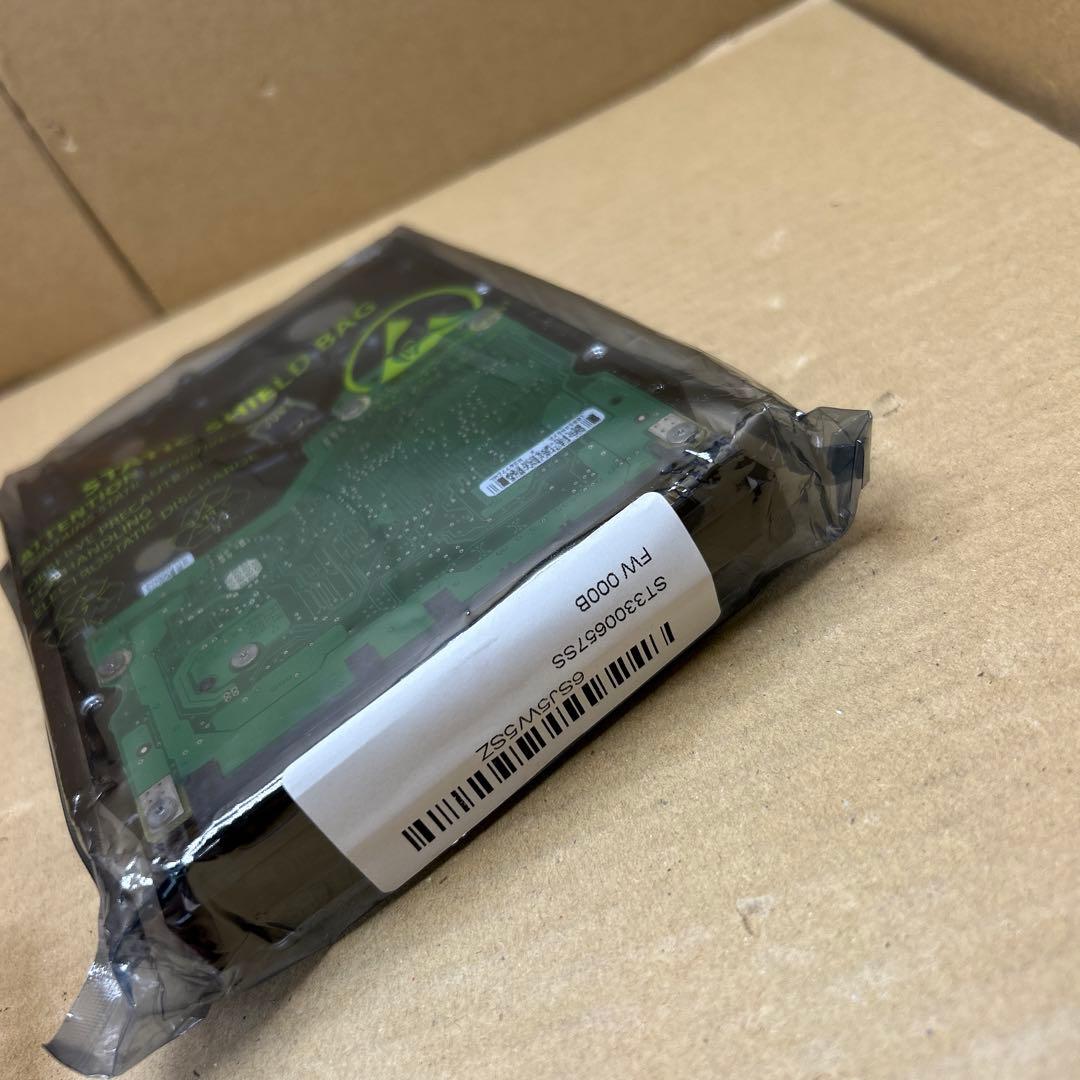 Seagate 3.5インチ内蔵HDD ST3300657SS