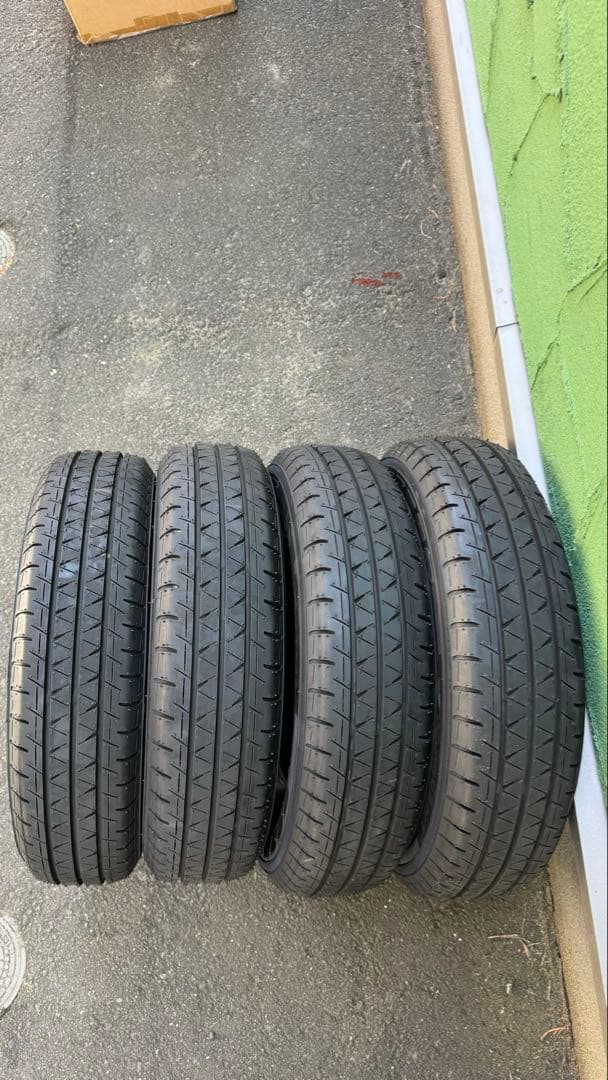 BluEarth-Van145/80R12 2024年製新車外しRY55エヴリィ