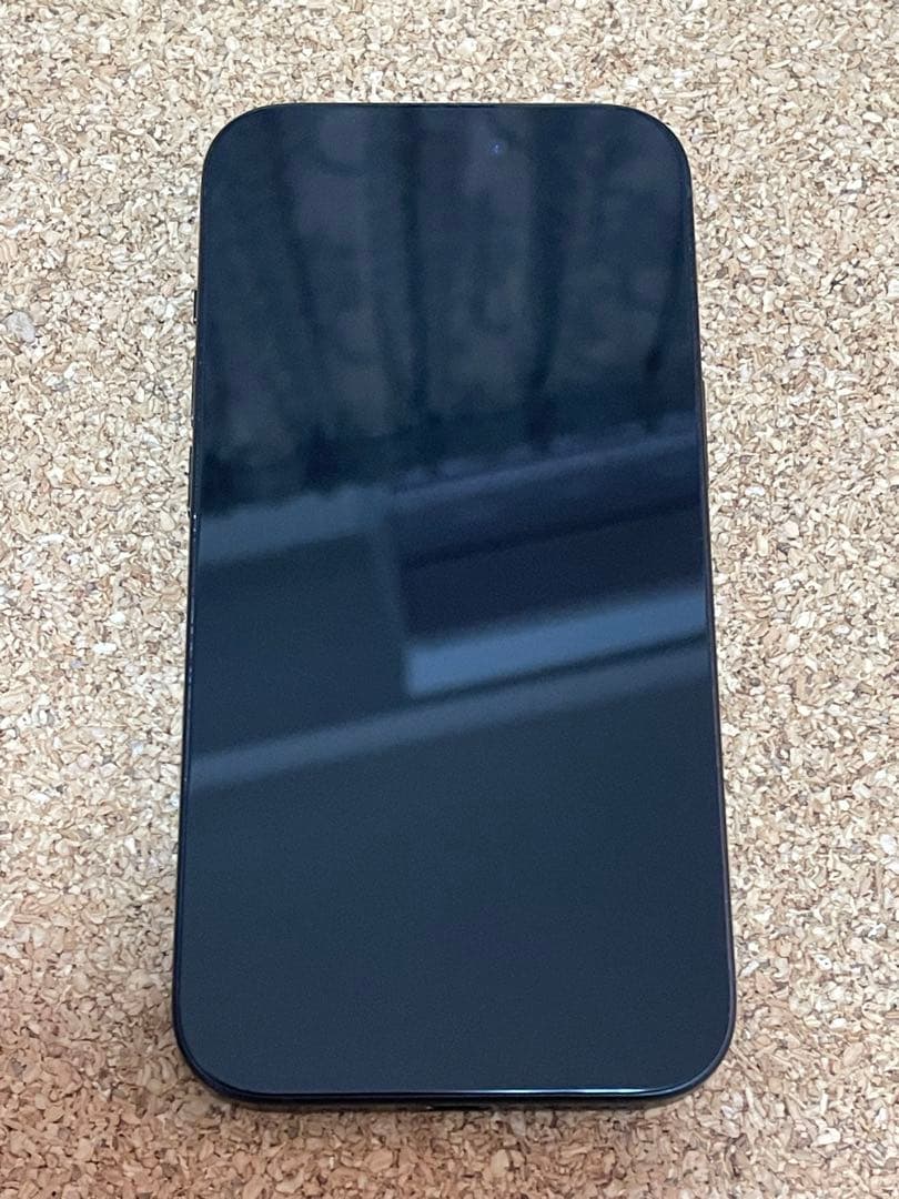d*n様 iPhone 15美品 部品どり用　ジャンク