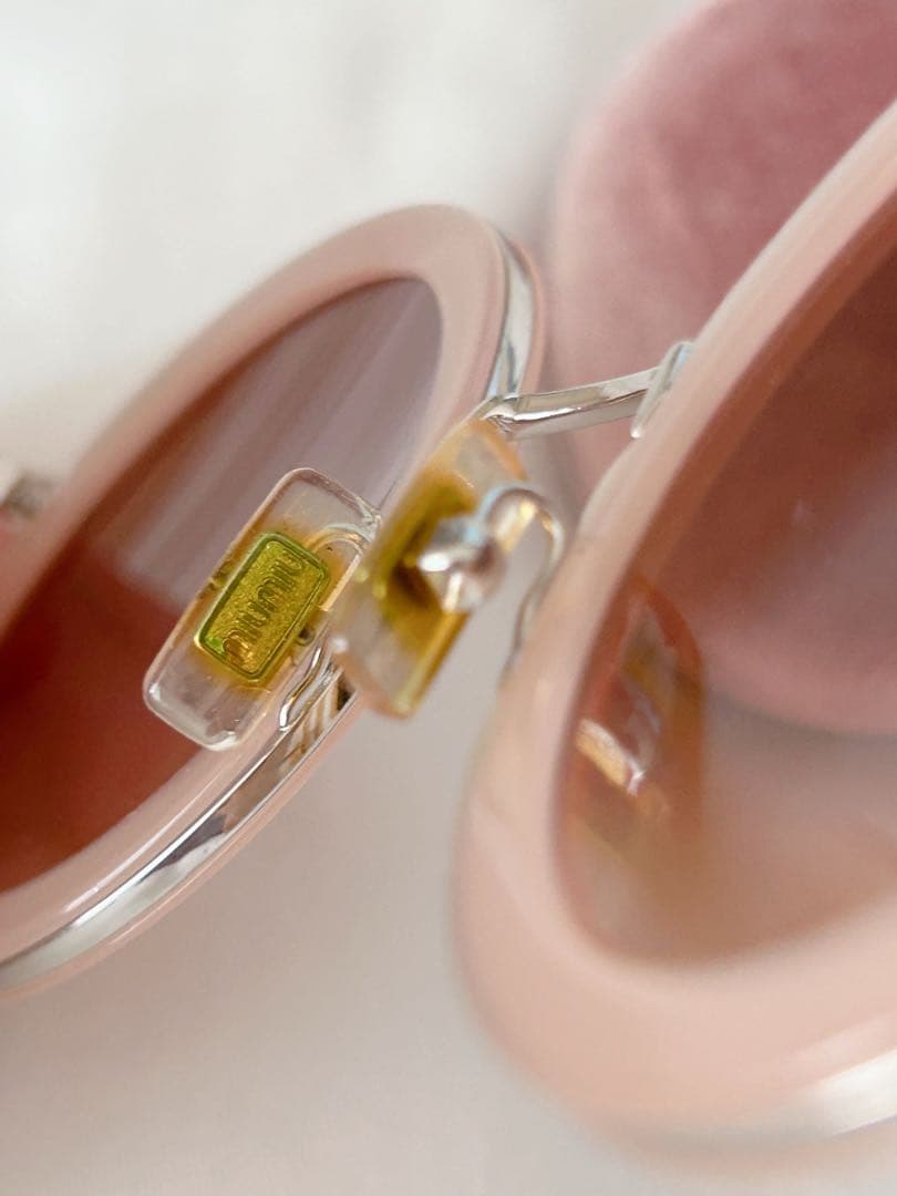 miu miu ピンク ラウンド サングラス