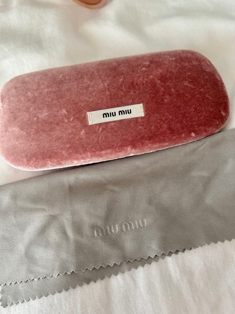 miu miu ピンク ラウンド サングラス