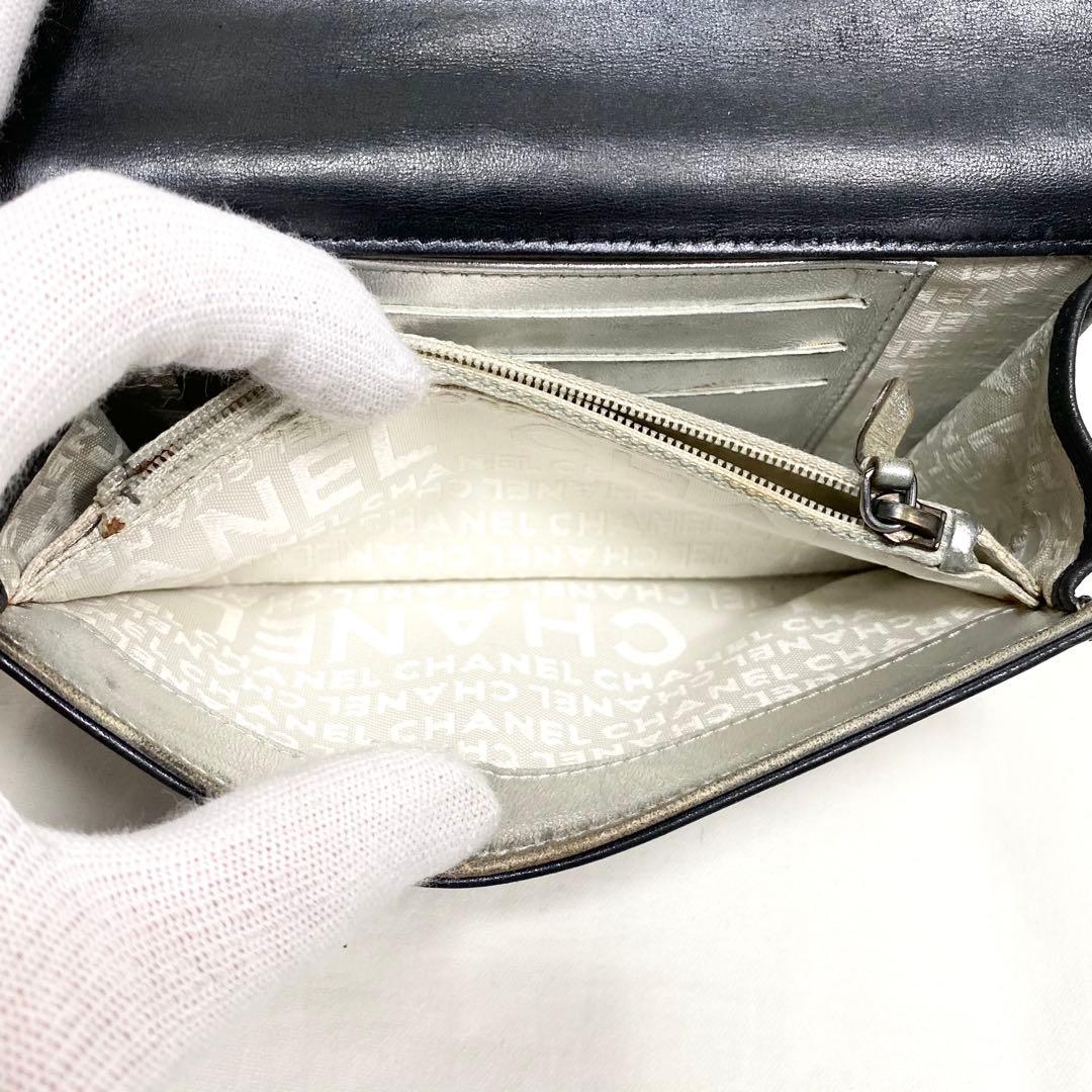 美品✨ CHANEL アイコンライン 二つ折り財布 コンパクト ブラック