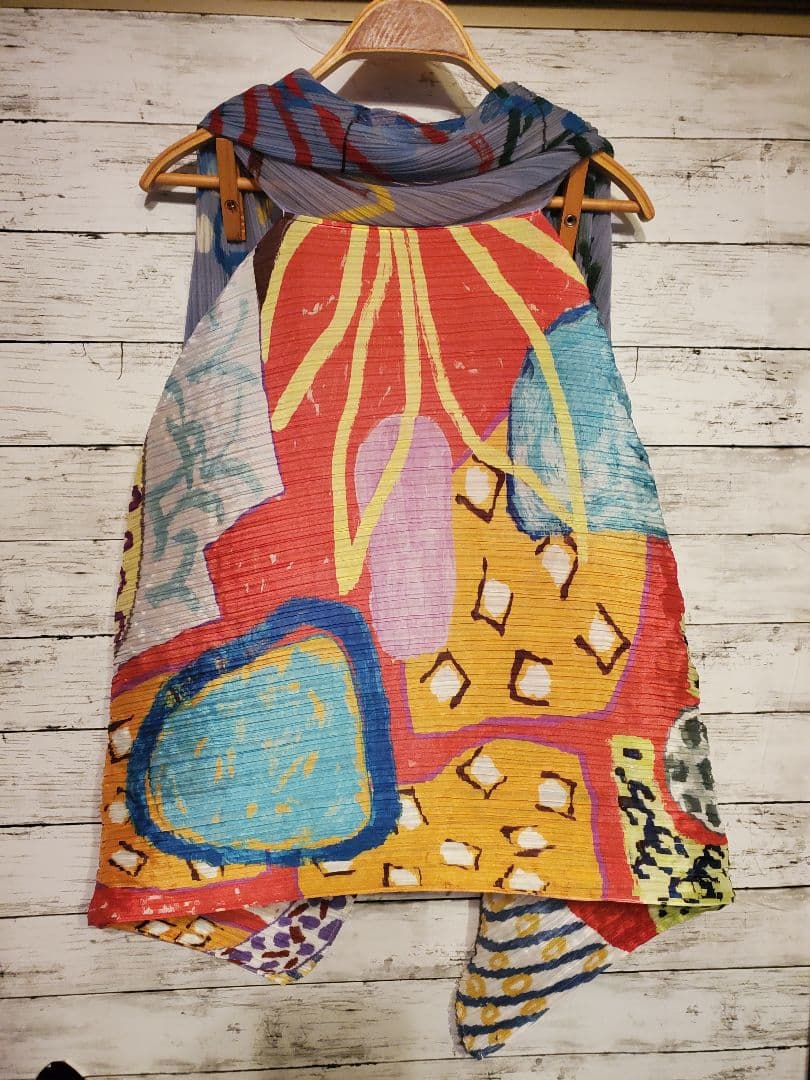 ISSEY MIYAKE プリーツプリーズ ストール・ショール ポンチョ