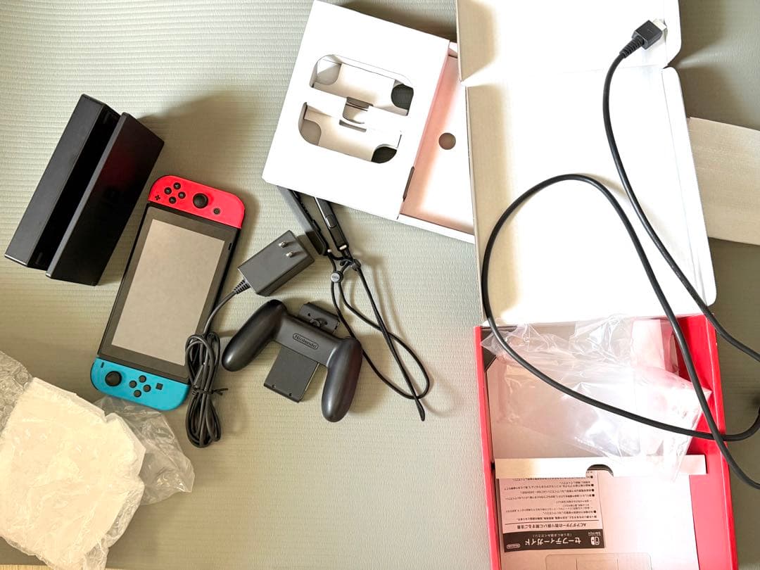 Nintendo Switch ネオンブルー/レッド 本体　バッテリー強化