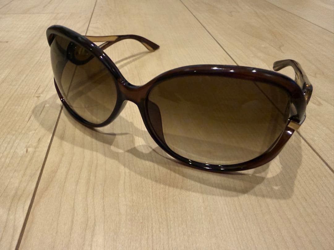 クリスチャンディオール DIORVOLUTE2F DIORロゴ サングラス　美品