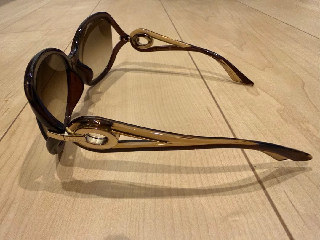 クリスチャンディオール DIORVOLUTE2F DIORロゴ サングラス　美品