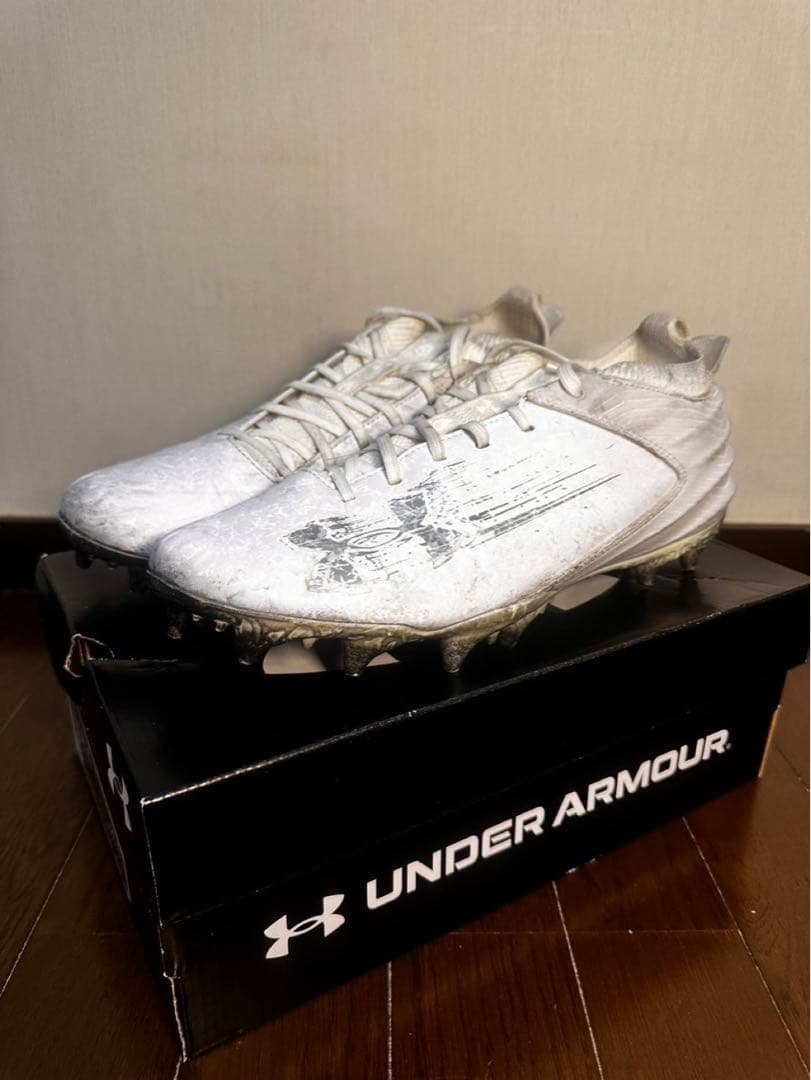 UNDER ARMOUR スパイク 28.5cm ホワイト
