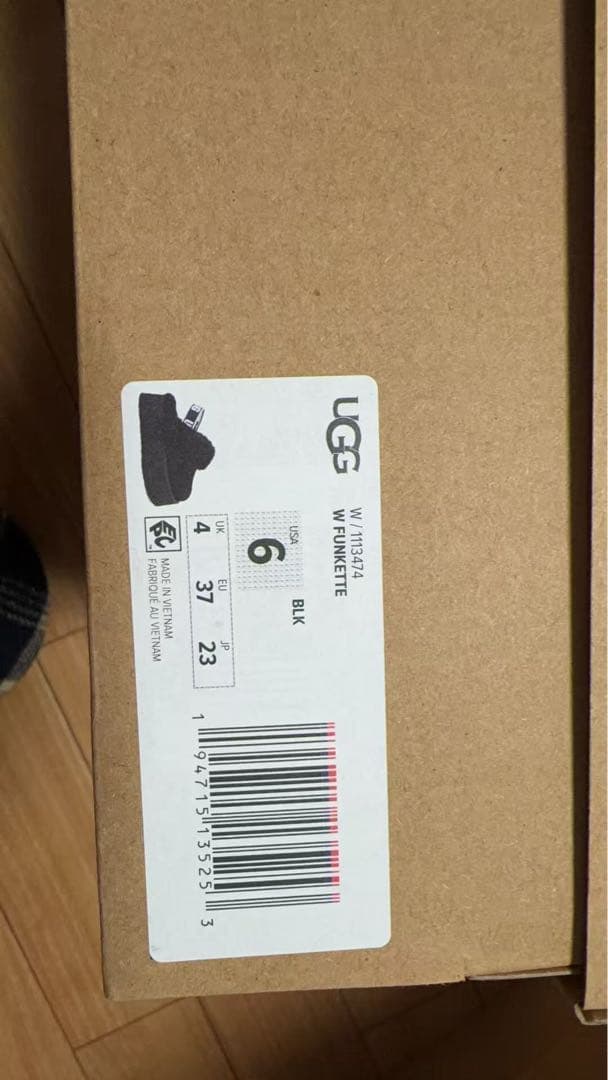 UGG - W FUNKETTE 【1113474-BLK】 （BLK）