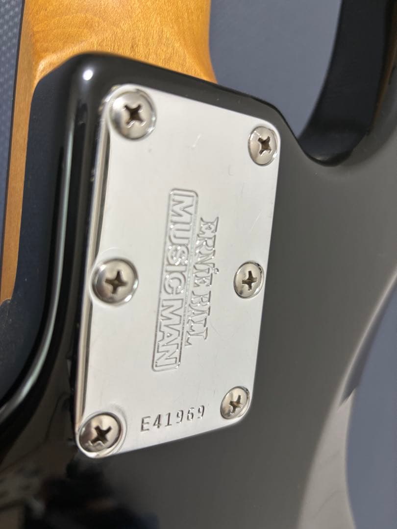 MUSIC MAN StingRay ブラック　エレキベース