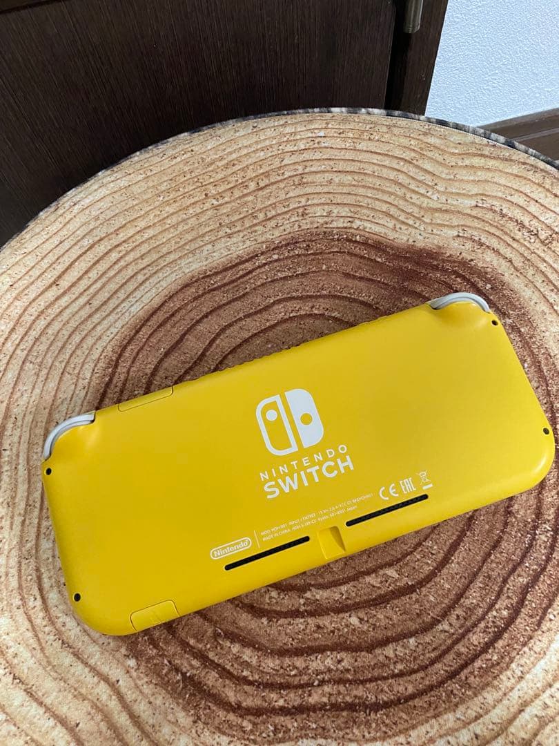 Nintendo Switch Lite イエロー　本体のみ　箱無し