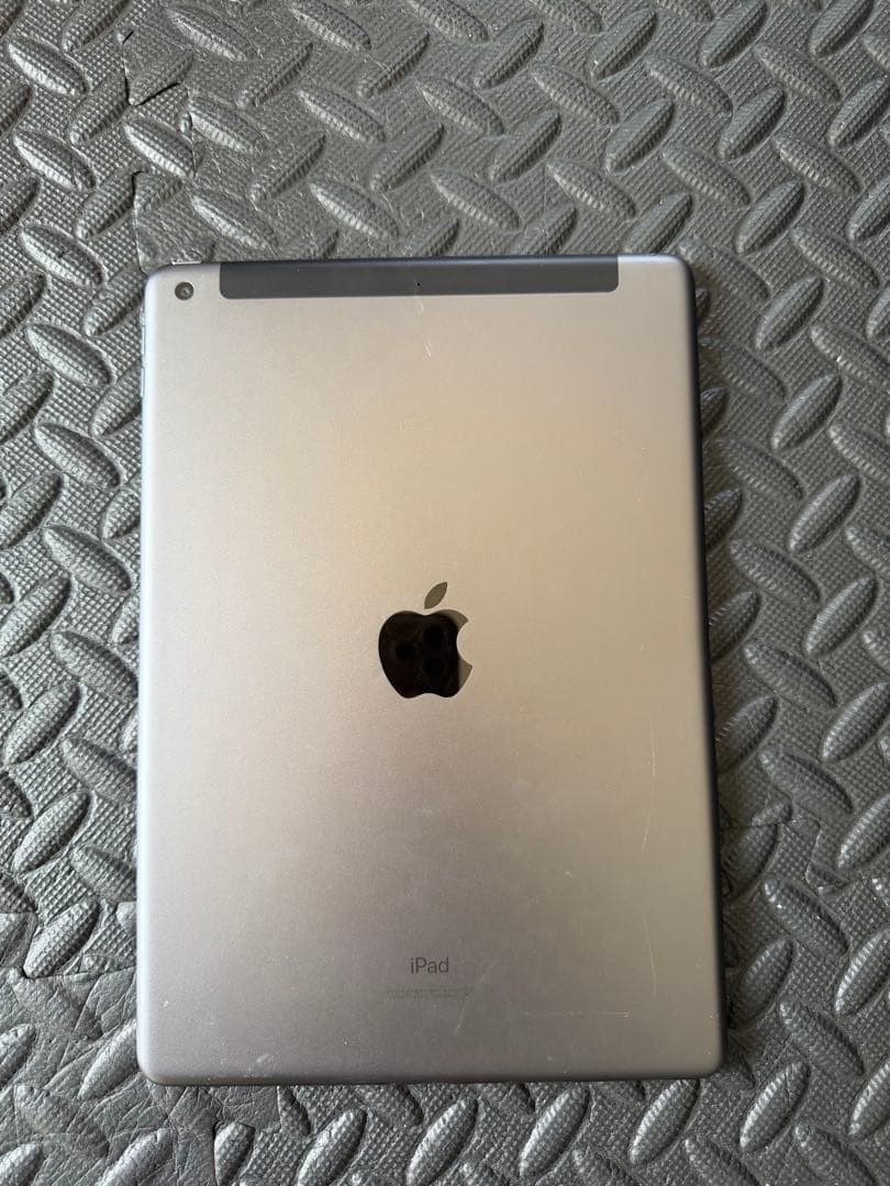 【週末価格】iPad（第9世代）256GB