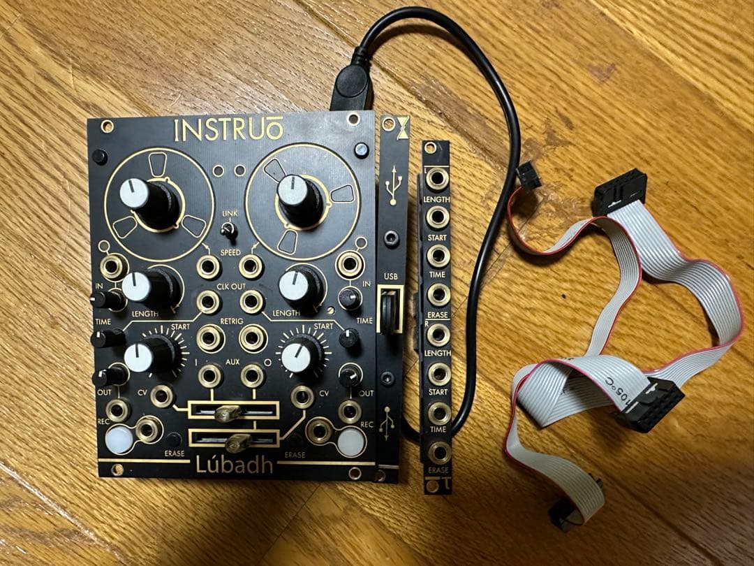INSTRUO Lubadh モジュラーシンセサイザー