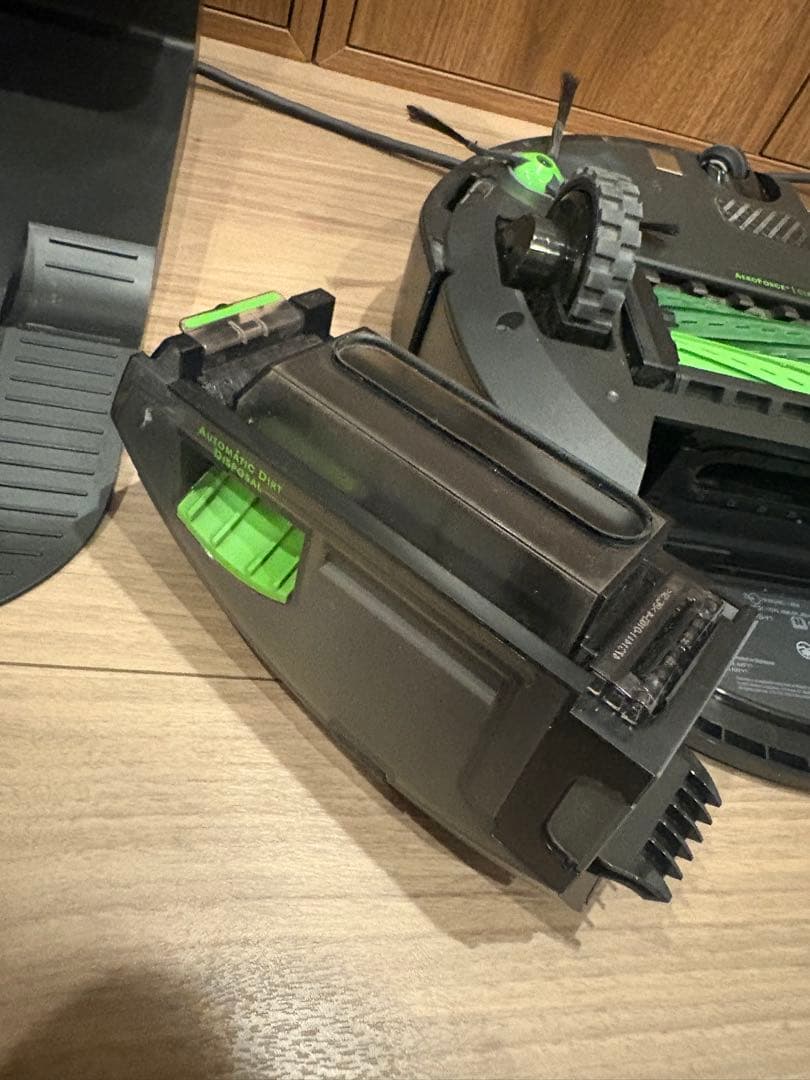 【美品】iRobot Roomba i5+ 本体&ゴミ自動収集ドック＋特典付