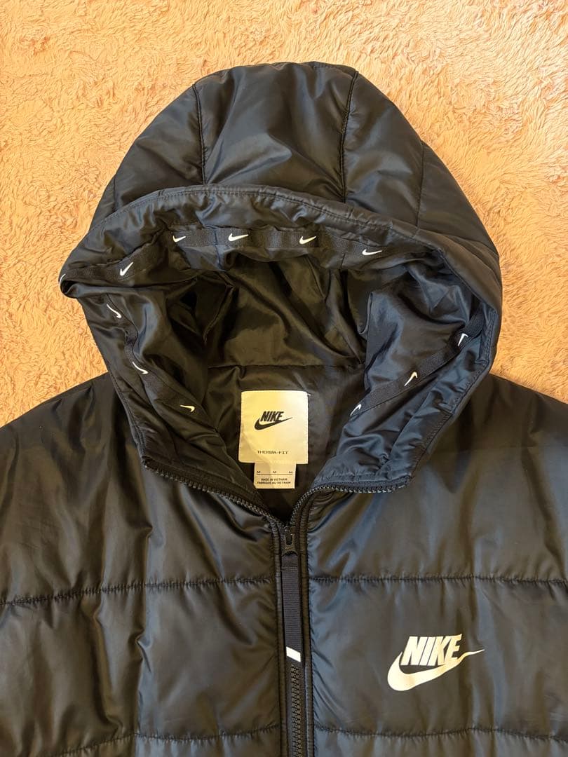 Nike ブラック ロングダウンコート Therma-FIT