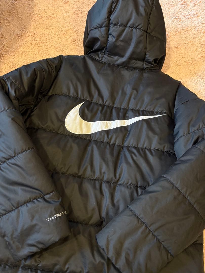 Nike ブラック ロングダウンコート Therma-FIT