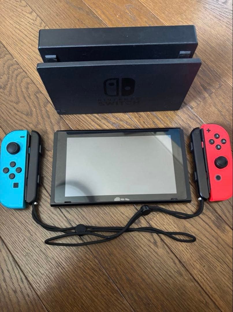 今だけ大幅値下中！Nintendo Switch 本体+SDカード128GB+α
