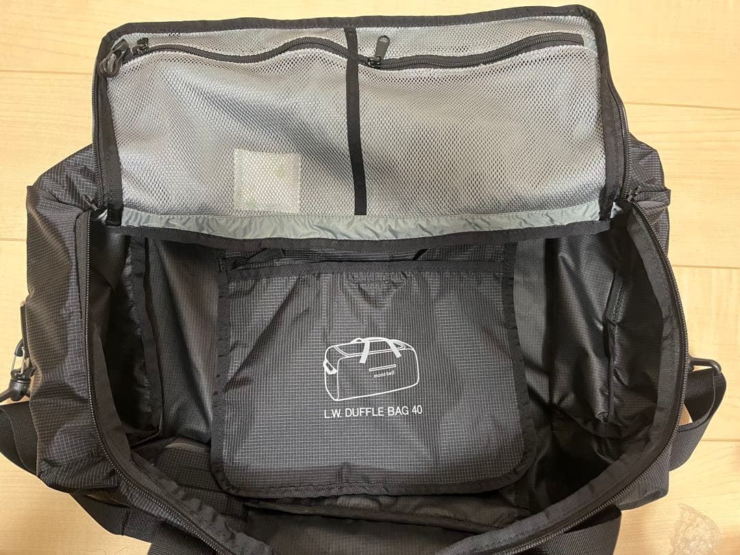新品 モンベル L.W ダッフル 40ダッフルバッグ mont-bell