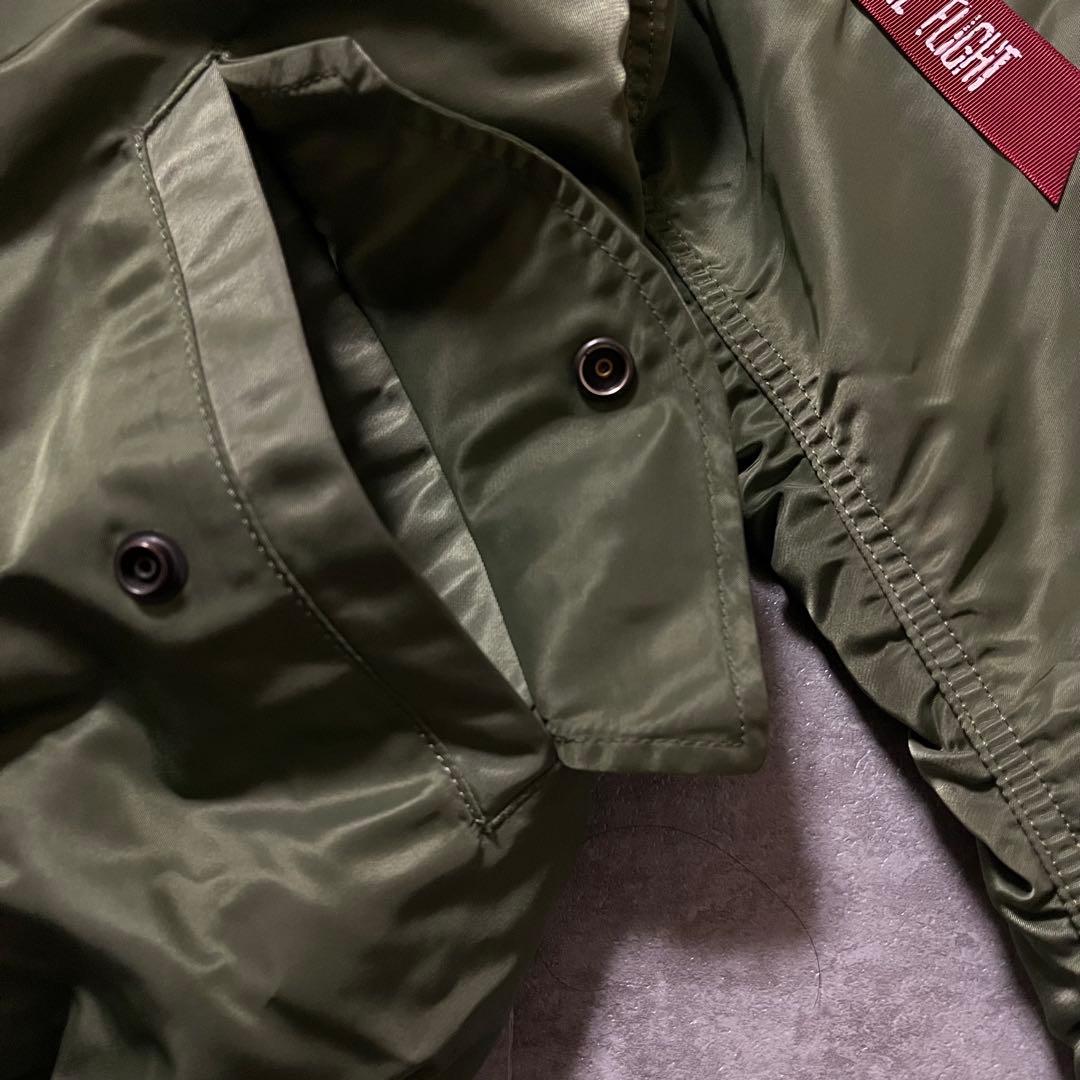 美品　希少サイズ　ALPHA INDUSTRIES MA-1カーキ3L