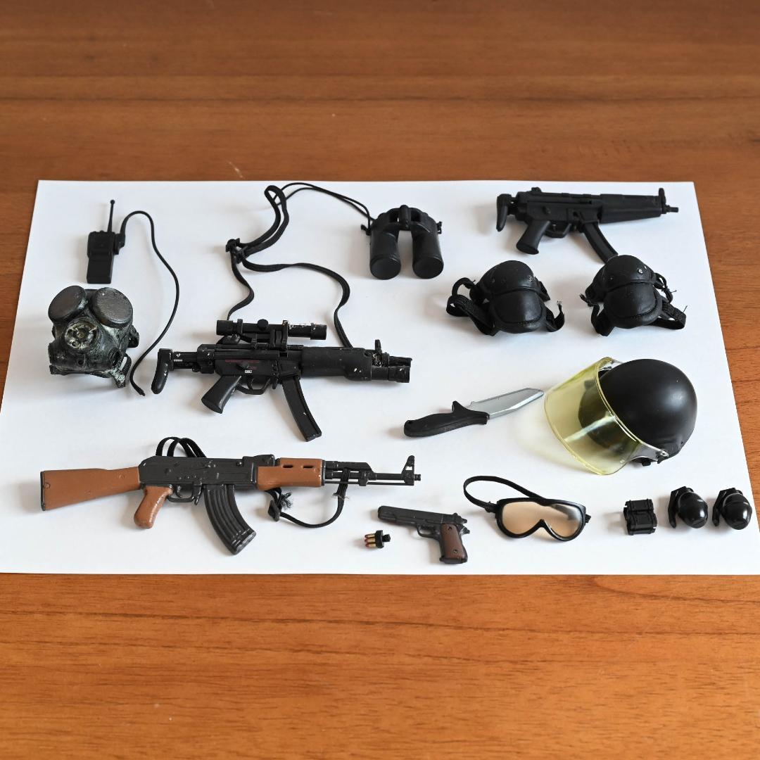 メディコムトイ ミリタリー フィギュア 4体セット GIGN 潜水兵 特殊部隊