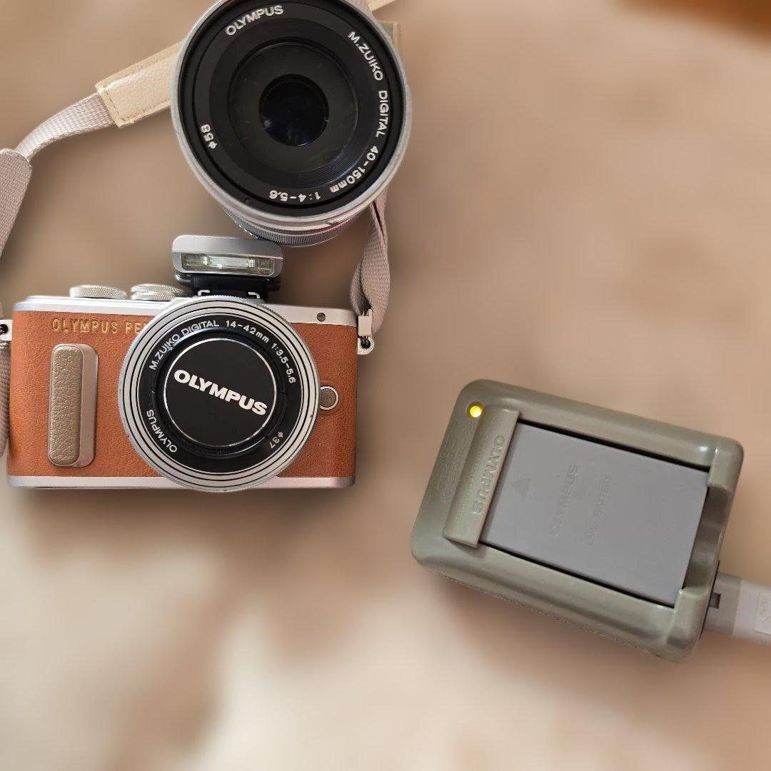 OLYMPUS PEN デジタル一眼レフ オレンジ