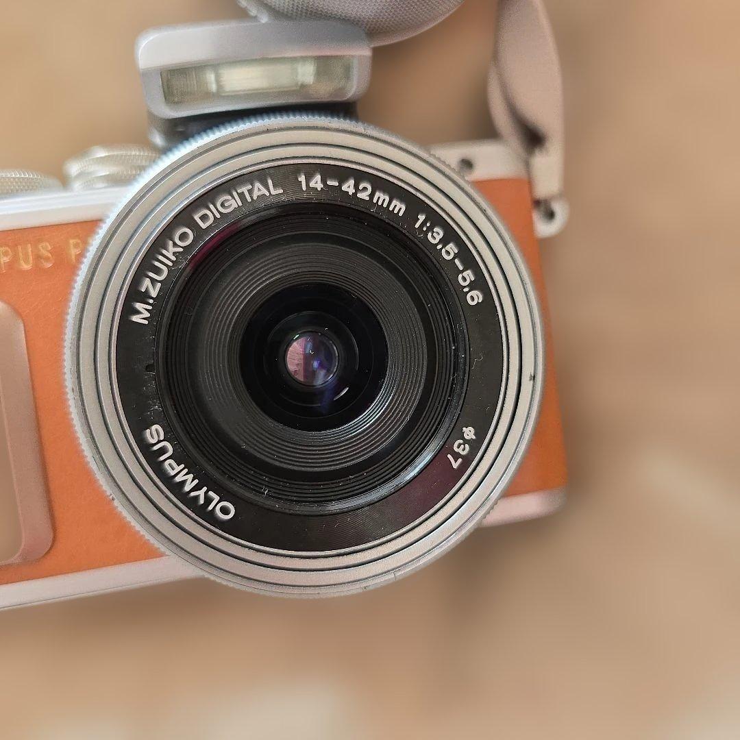 OLYMPUS PEN デジタル一眼レフ オレンジ