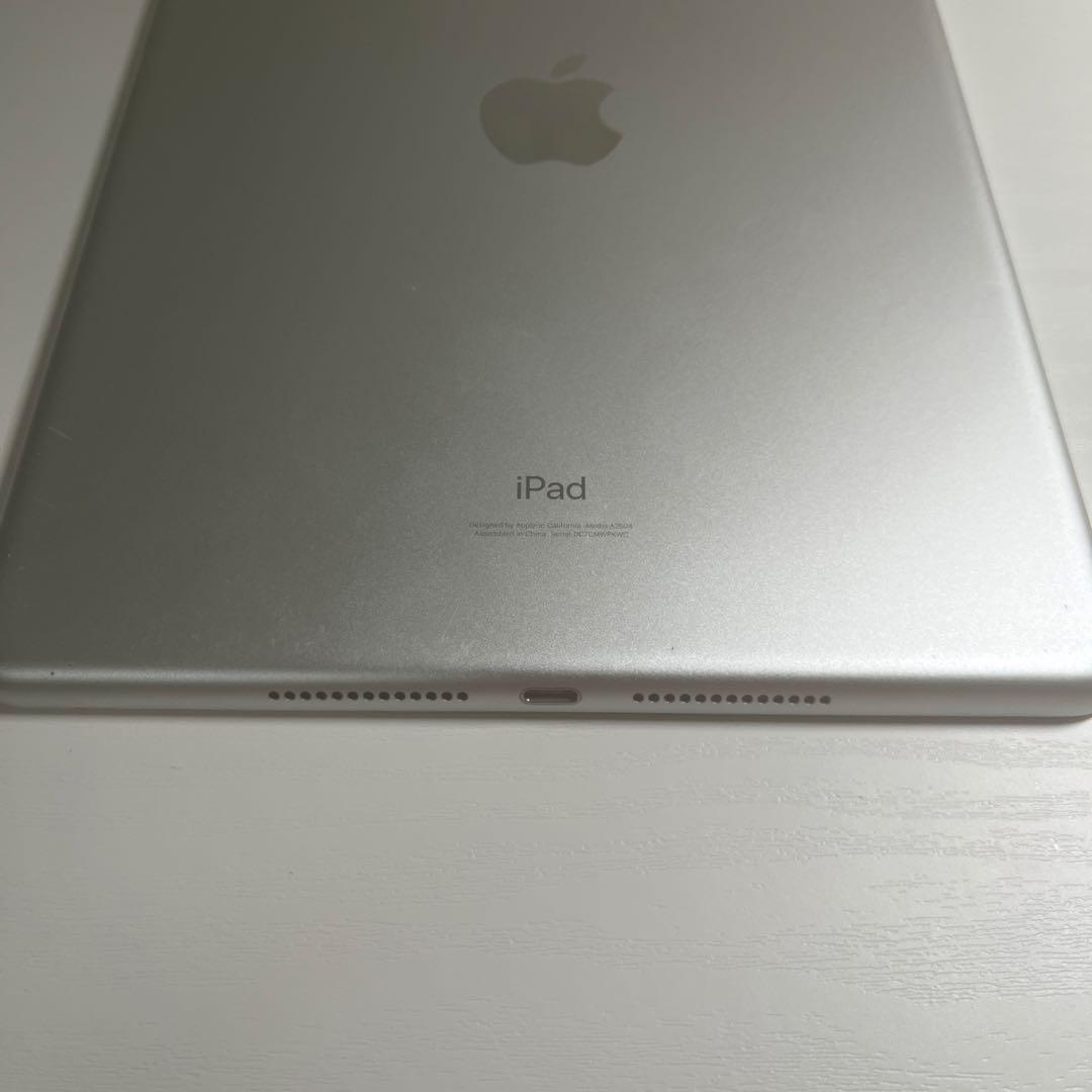 Apple iPad 第9世代シルバー 本体　本日発送‼️