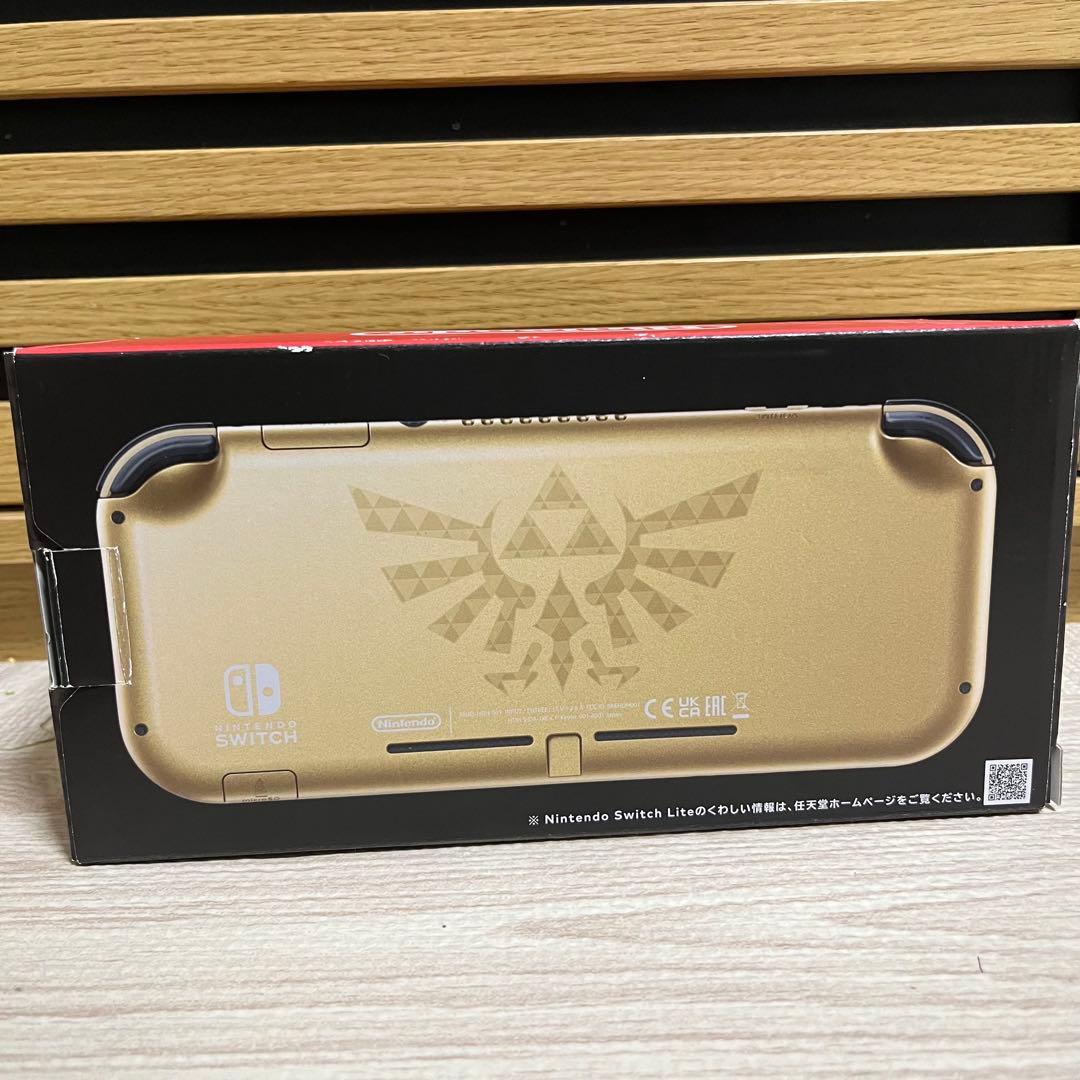 （極美品）Nintendo Switch Lite Hyrule Edition