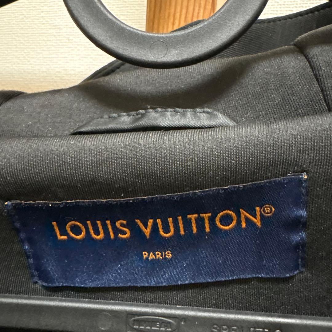 LOUIS VUITTON（ルイヴィトン）ジャケット