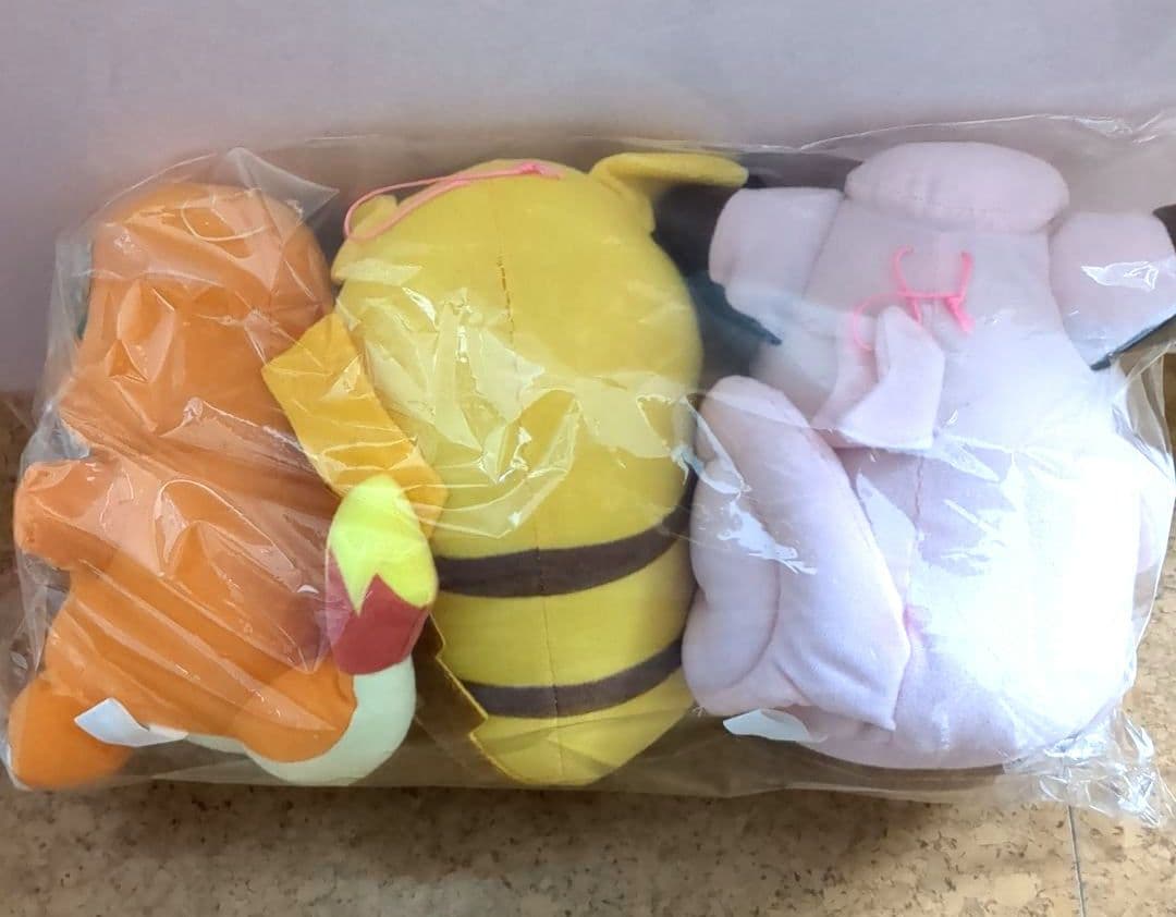 ポケモン　ぬいぐるみ　ピカチュウ　ヒトカゲ　ピッピ　初期　レトロ