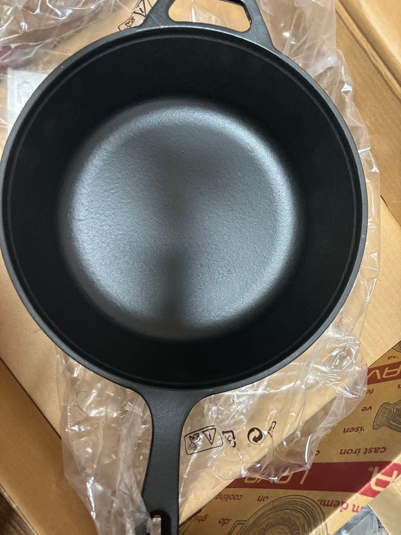 大幅値引き！LAVA 黒い鋳鉄製フライパン
