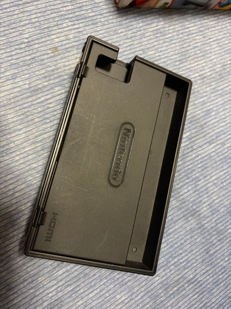 Nintendo Switch 本体 イエロー・レッド　箱あり　おまけケース付き